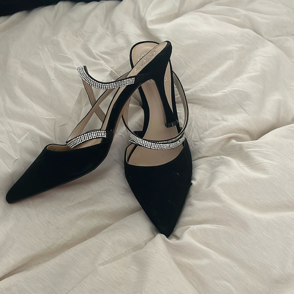 NWOT Vince Camuto  black suede  heels